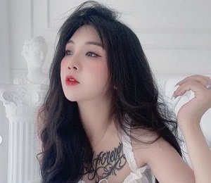 Phương min tangerina sedutora com um filho
